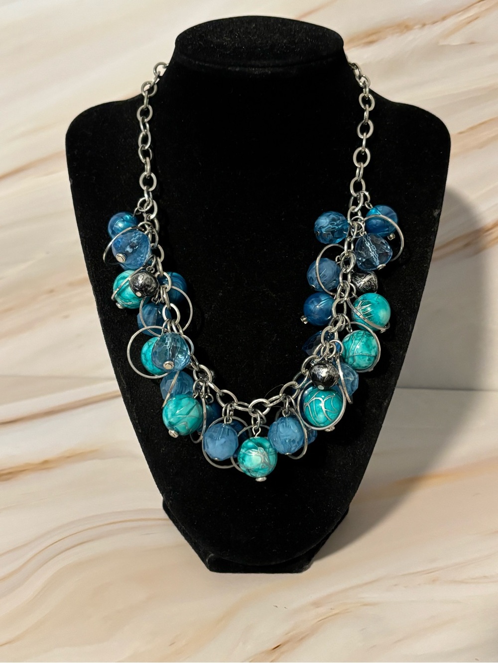 NY Collection Silver-Tone ‘Shades of Blue’ Beaded Cluster Necklace 18”+3”